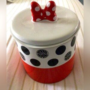 Disney Parks Cotton Candy Scented Minnie Mouse Candle.